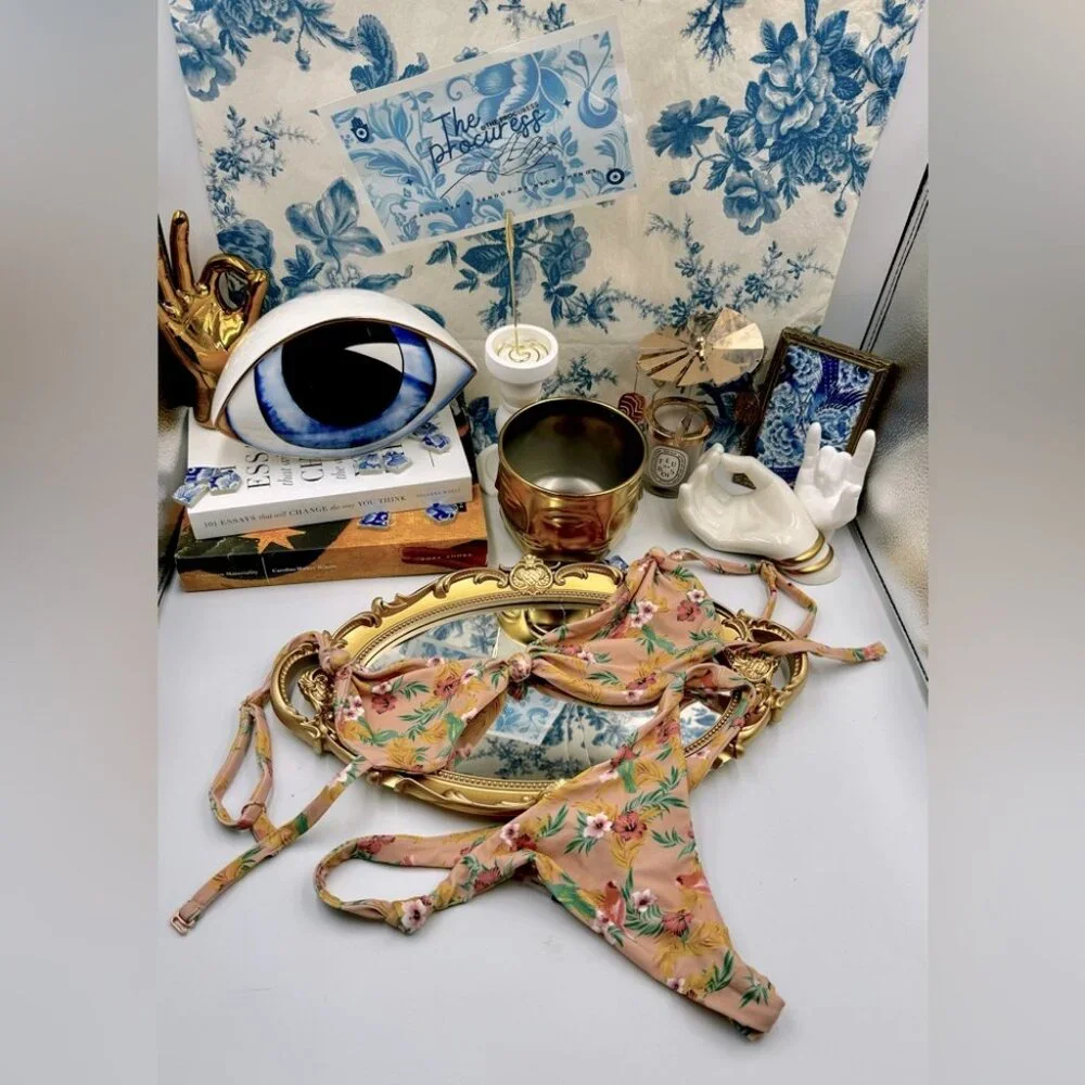 🆕 LOVE & LEMONS 🧿 NWOT Antigua Knot Thong Bikini Set - Size Small